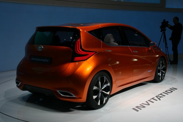 Женева 2012 / Nissan Invitation Concept