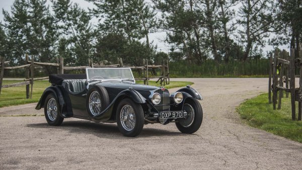 Единственият представител на предвоенния автомобилизъм в първите 10 позиции е това Bugatti 57S - едно от двете, трансформирани в четириместен кабриолет от корсиканския производител на каросерии. Автомобилът запазва оригиналното шаси, двигател, скоростна кутия, диференциал и каросерия и е модернизиран през 1946 г. с обемен компресор. 

Реставрацията, извършена от RM Auto Restoration, изисква над 6000 часа работа и общо 700 000 долара (630 000 евро). Стойността му е между 5 и 6,3 милиона евро. 