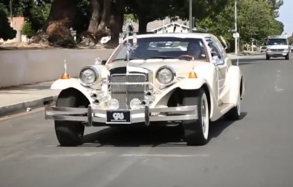 Дело на една съвсем малка компания от щата Ню Йорк, тази кола е по същество Ford Mustang с бутафорна външност. Най-прочутият собственик на Zimmer бе "кралят на кича" Валентино Либерачи. Като изключим стърчащите от решетката тромби и свещника върху капака, най-големият проблем е качеството на изработка, изобилието от калпава пластмаса вътре (в контраст с позлатения волан) и непредсказуемото пътно поведение. Лено се колебае дали това, или Chevrolet Vega e най-скапаната кола в колекцията му.
