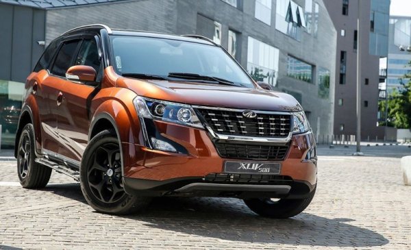 По-големият индийски кросоувър се задвижва от 2.2-литров дизел със 140 конски сили мощност, и е с ръчни скорости. В най-ниското ниво на оборудване има двузонален климатроник, парктроник, аудиосистема със CD плейър и Bluetooth, както и със сгъваеми 6-а и 7-а седалка в багажника. Просветът е 170 мм. 
