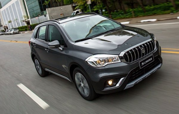 Още един модел на изгодни цени, понеже се задава смяна на поколенията. По-големият кросоувър на Suzuki комбинира 4х4 с 1.4-литров турбомотор със 140 коня и ръчни скорости. Традиционно богатото стартово оборудване на японците дава двузонов климатроник, мултимедия със 7-инчов тъчскрийн, круиз контрол, отопление на седалките, автоматични светлини и чистачки. Просветът е 180 мм. 
