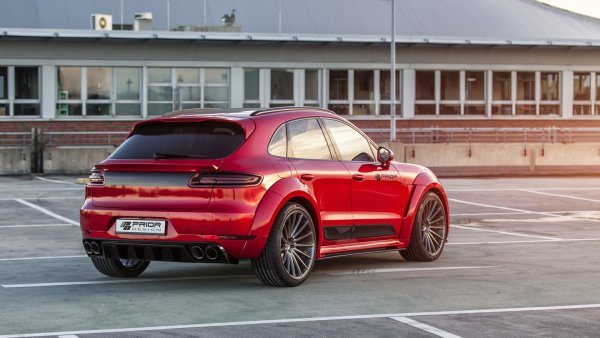 Porsche Macan с оптичен пакет от Prior Design