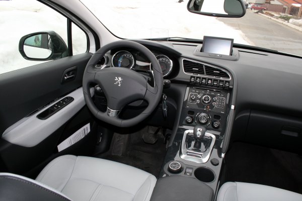 Peugeot 3008 HYbrid4