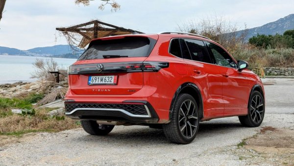 Спрямо 2025: 15% ръст
Интересът към компактния кросоувър на VW расте с умерено, но постоянно темпо още от дебюта му през 2024 - въпреки появилата се вътрешна конкуренция в лицето на по-големия Tayron. През май са регистрирани 53 нови Tiguan. 
