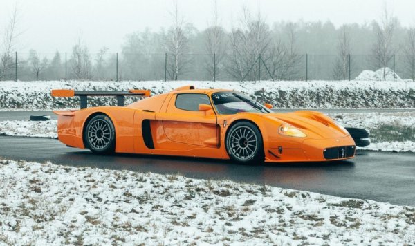 Очаквана цена: 2,800,000 - 3,500,000 евро
Представено през 2004 в Женева, Tipo M144, известно още като MC-12, е най-екстремният автомобил, правен някога от марката. При това в изключително лимитираната серия от 50 бройки. Делящо една ДНК с Ferrari Enzo, MC-12 има 6-литров V12 с 630 конски сили и максимална скорост 330 км/ч. А Versione Corse е неговата върхова версия, произведена в 12 екземпляра и с мощност, увеличена до 745 коня. Теглото е стопено до 1150 килограма. От място тази кола прави 200 км/ч за 6.4 секунди. 
