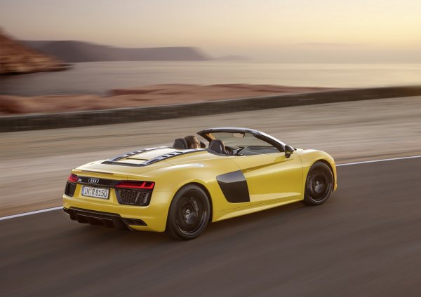 Audi R8 Spyder V10
