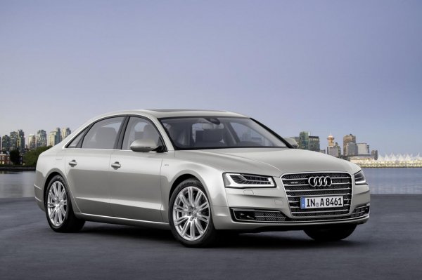 Обновените Audi A8/S8