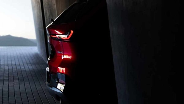 Mazda вече нарече новия си Skyactiv-Z агрегат „идеалния двигател с вътрешно горене“. С него компанията обещава „още по-висока топлинна ефективност и значително по-широк пробег“ от двигателя Skyactiv-G, който в момента е в CX-5.
