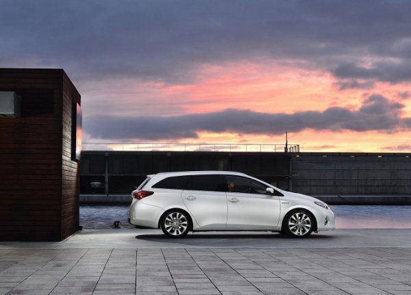 Auris Touring Sports 