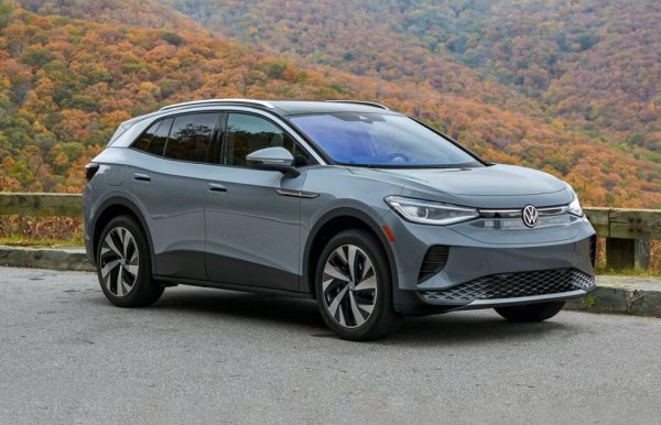 И при електрическия кросоувър на VW интересът расте с темпове около средните за пазара - +131% спрямо първите седем месеца на 2022 година. Цели 12 от тези регистрации са на върховата версия GTX. 
