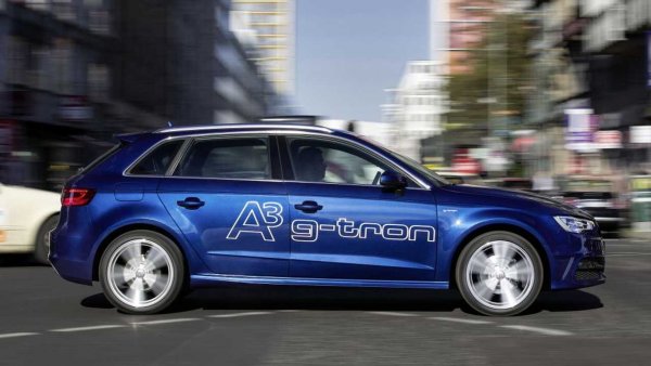 В допълнение към дизеловите и бензиновите версии, Audi A3 се предлага и във вариант, използващ природен газ. Моделът g-tron е лансиран през 2014 година, с 1,4-литров турбомотор, постигащ 110 к.с. В актуалната си версия, метановото А3 е с 1,5-литров двигател с турбо, с мощност от 131 к.с. Резервоарите за природен газ не са от тежка стомана, а от специални полимери, подсилени с въглеродни нишки.
