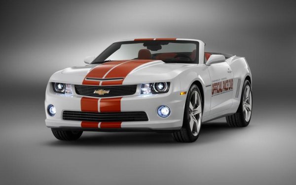 Освен да се бори с архиконкурента Mustang на улицата или състезателните трасета, Chevrolet Camaro се е преборил и за честа да бъде Indy Pace Car. Това става още в зората на автомобилите за сигурност, като дебют на машината е през 1967 година на Индианаполис 500.

Camaro е автомобил за сигурност както в Indy 500, така и в други състезателни серии в САЩ, като и до днес се използва за целта във версии купе и кабриолет. Chevrolet е една от малкото компании, които предлага реплики на автомобилите си за сигурност за редовите клиенти. Обикновено, подобни машини излизат в лимитирани серии от 500 бройки.