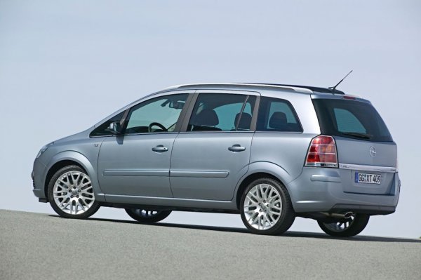 С атмосферно пълнене: 2005-2008 Opel Vectra, 2005–2019 Opel Zafira, 2005–2012 Opel Astra, 2008–2016 Chevrolet Cruze, 2009–2017 Opel Insignia, 2009–2014 Chevrolet Aveo, 2012–2018 Chevrolet Sonic, 2011–2015 Chevrolet Orlando, 
2007–2009 Holden Astra, Alfa Romeo 159, 2005-2011 Fiat Croma, 2012-2018 Opel Mokka
С турбокомпресор: 2006-2009 Opel Meriva OPC, 2007–2018 Opel Corsa GSi и OPC, 2008–2012 Opel Insignia, 2010–2015 Buick Excelle GT и XT, 2011–2012 Saab 9-5, 2007–2012 Opel Astra, 2012–2020 Chevrolet Sonic, 2011–2020 Chevrolet Cruze, Holden Cruze, 2012–2013 Baojun 630, 2016 до днес Chevrolet Malibu
