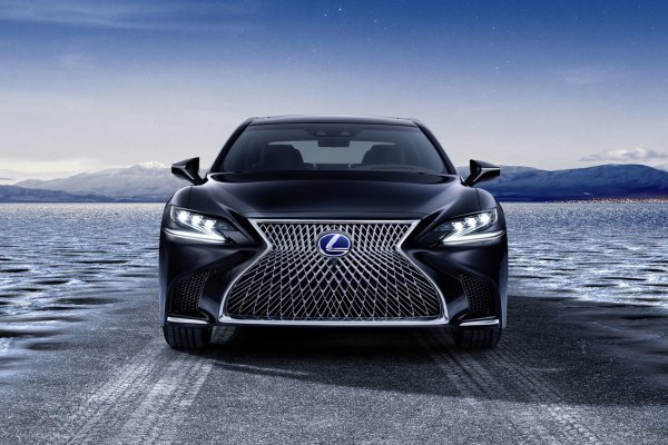 Lexus LS 500h 