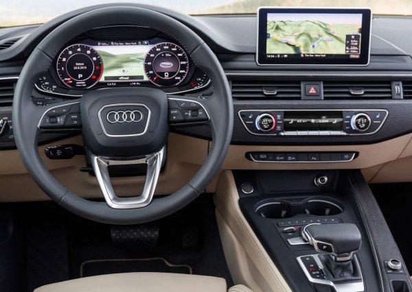 Най-големият ресурс е осигурен от надеждният дизел 2.0, но той също така е стар и по-скъп за поддръжка.

Няма избор на трансмисия: седемстепенен DL382 робот с два мокри съединителя е навсякъде. Ресурсите е голям, но съединителите се износват бързо, скъп двумасов маховик и някои лагери понякога не издържат дори 100 000 км.
