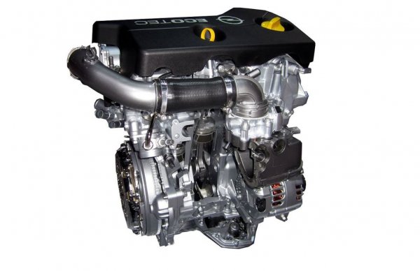 Трицилиндровият двигател на Opel във варианта с атмосферно пълнене е познат още от 90-те и се монтира основно в Corsa. Той носи всички черти на колебливото качество при Opel от онази епоха: течове на масло и от радиатора, проблеми с ангренажа, бобините и електронния блок за управление. 
В даунсайзинг епохата се появи изцяло нов трицилиндров агрегат с турбо, член на новото семейство двигатели SGE на General Motors. Той бе съвместна разработка на германците от Opel, и на китайските партньори на GM - SAIC, MG Motor, Shanghai GM и PATAC. 
