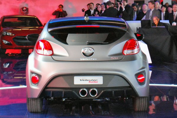 Детройт 2012 - Hyundai Veloster Turbo