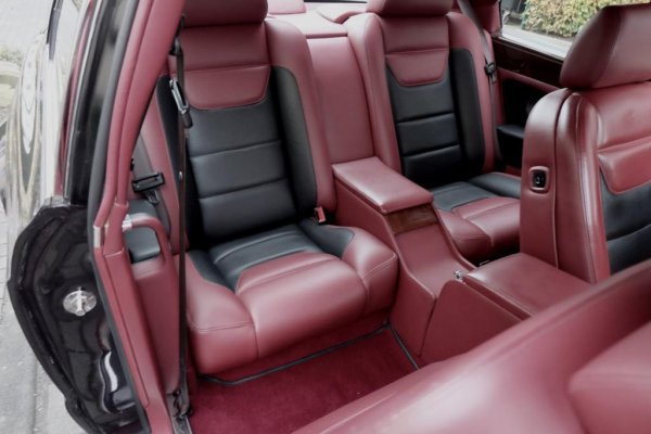 Bentley Continental T, закупено от Майк Тайсън през 1997 година