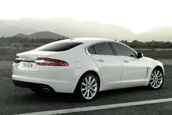 Jaguar XF 2012