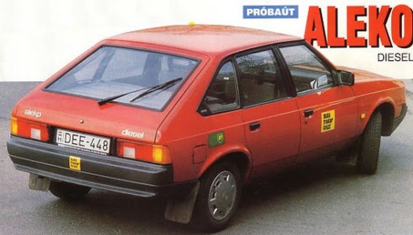 Още в епохата на СССР има опити "Алеко" да се продава в Западна Европа, снабден с дизелов двигател от Ford. Но са реализирани на практика само няколкостотин бройки. Германското Auto Stra&szlig;enverkehr през 1993 тества модела и пише: "На кормилото колата реагира вяло и неточно... Чужди са й всички съвременни системи за пасивна безопасност... Изобщо това е честен руски момък, който изпълнява малкото, което обещава - вместимост, здравина и икономичност". 
