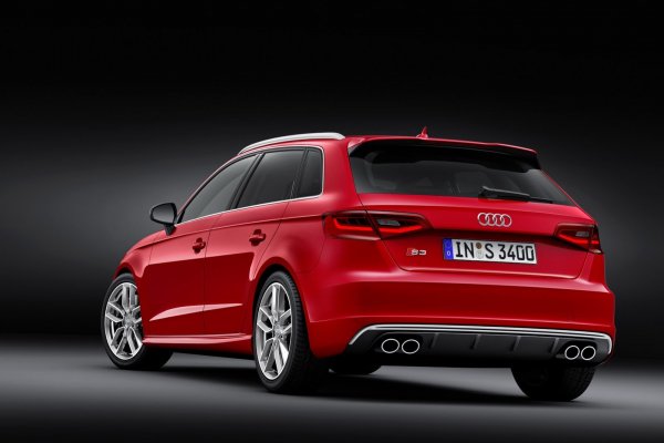 Audi S3 Sportback (5 врати)