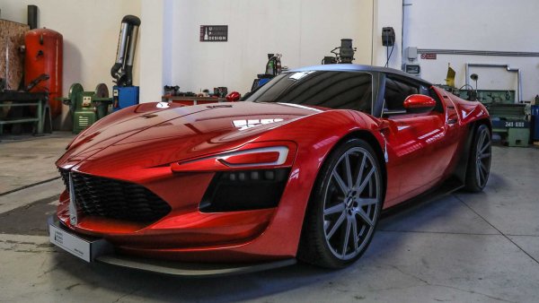 Запознайте се с прекрасния вид на Almas Mole Costruzione Artigianale. Доста трудно за произнасяне име, дело на компанията Adler Group и дизайнерите Умберто Палермо и Паоло Скудиери.