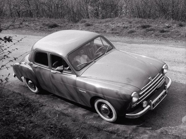 110 години Renault