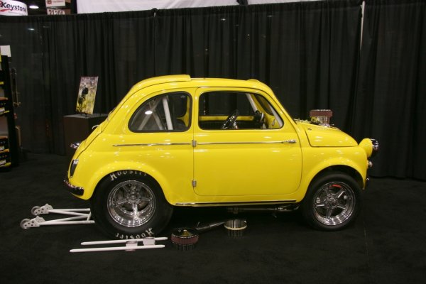 Fiat 500 от Legacy Innovations (725 к.с.)