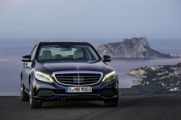 Mercedes-Benz C-Class 