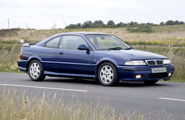 Дори постоянно затъналата във финансови неразбории британска компания нямаше как да мине без спортно купе - такова време бяха 90-те. По онова време много от технологиите в Rover идваха от Honda. Обикновеният 200 бе доста близък до Honda Concerto, но купе версията бе разработена от англичаните почти от нулата. 
