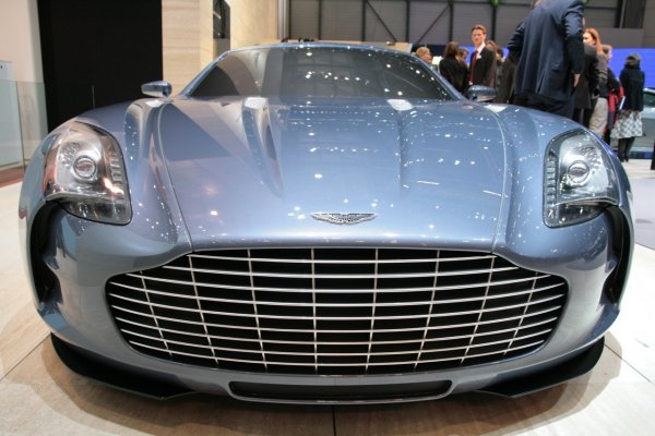 Женева 2009 / Aston Martin One-77