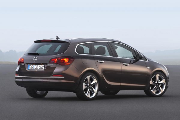 Opel Astra 2012