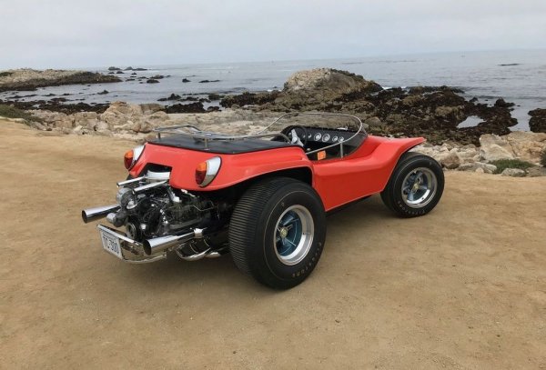 Легендарният актьор от "Булит" всъщност лично помага за разработването на това Dune Buggy, базирано на VW Beetle. Стив го снабдява с двигател от Corvair със 150 коня - доста за нещо, което не тежи и 500 кг. И после му урежда кино участие в оригинала на "Аферата Томас Краун" с Фей Дънауей. Машината се продаде за абсурдните 456 000 долара.
