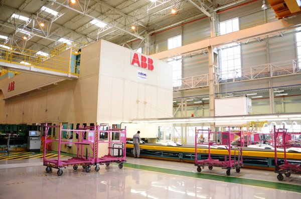 В кухнята на автомобилите Dacia