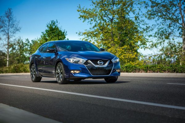 Nissan Maxima 