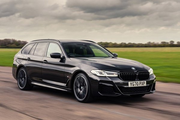 Модел &ndash; SE.

Каталожна цена - 55 825 лири.

Стойност при препродажба след 3 години - 23 250 лири. 

Спад на цената - 32 575 лири. 

Запазена стойност &ndash; 41,6%.

BMW 5-Series Touring леко превъзхожда A6 Avant, защото е по-остър за шофиране, по-тих е  и има по-малко разсейващи контроли. Но трябва да се се отбележи, че Серия 5 в хибридна форма губи малко по-голям дял от стойността си за три години.