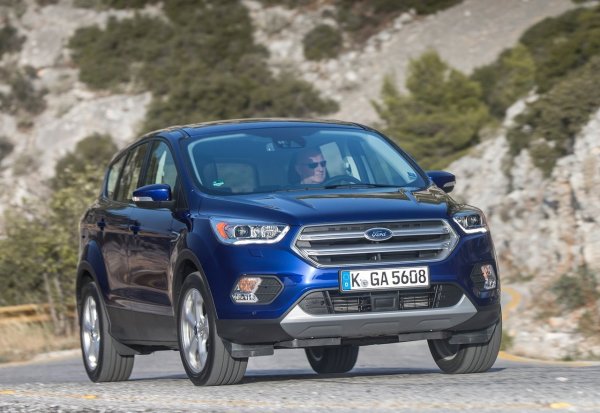 Дължина - 4524 мм, пътен просвет - 197 мм, обем на багажника - 456 литра.

Един от сравнително широко разпространените модели на пазара втора ръка. Второто поколение излезе през 2012, като се произвеждаше в Европа (Испания и Русия), Азия (Китай и Тайван) и САЩ (под името Escape), което обяснява наличието на голям брой различни модификации и задвижвания.