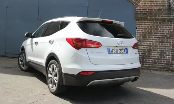 Чугуненият дизел 2.2 (200 к.с.) има огромен ресурс, но последиците от износването се появяват след 100 000 км. Нискокачественото гориво убива инжекционната помпа, а отпадъците от от нея убиват инжекторите. Шестстепенните автоматични трансмисии A6MF2 и A6LF3 с нормално съотношение на предавките се обслужват на 250 000 км.

Шасито е здраво (с изключение на колесните лагери), но кормилният механизъм е слаб. Корозията се проявява при голям пробег. Слабото място на версиите със задвижване на четирите колела са шлицовите връзки на междинния вал и редуктора.
