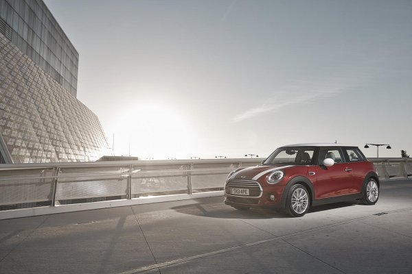 Новото MINI