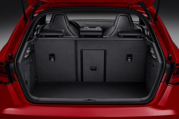 Audi S3 Sportback (5 врати)