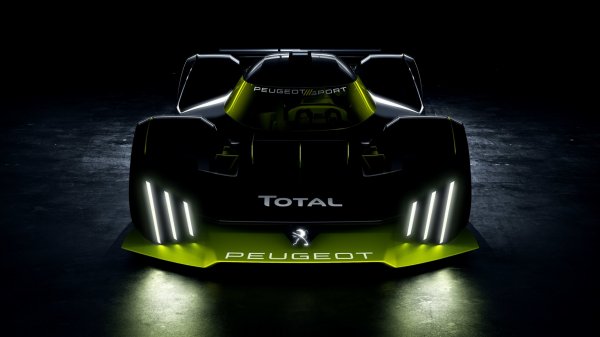 Бъдещият прототип на Peugeot ще бъде създаден съвместно с Total, а начело на екипа е техническият директор Оливие Жансоние, като екипът ще е базиран в Париж.
