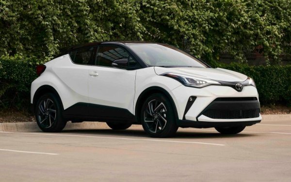 Още едно доказателство, че ефектният дизайн е най-важен в този сегмент. Toyota спечели и от ранната хибридизация на гамата си, заради която бе готова за новите тавани на емисиите от 2020 и не се наложи спешно да преустройва модели и да увеличава цените. 
