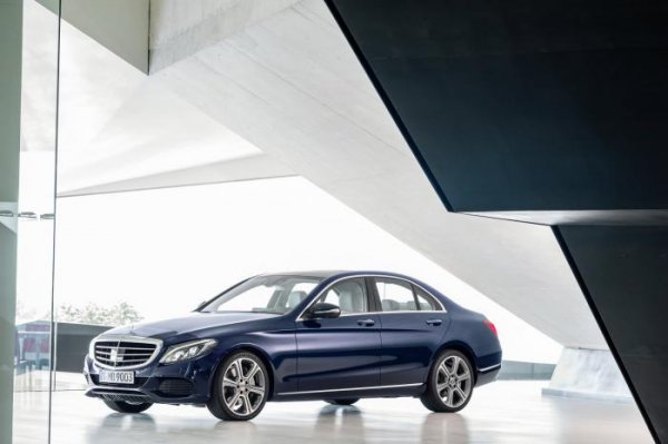 Mercedes-Benz C-Class 