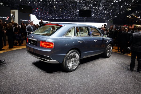 Женева 2012 / Bentley EXP 9 F SUV