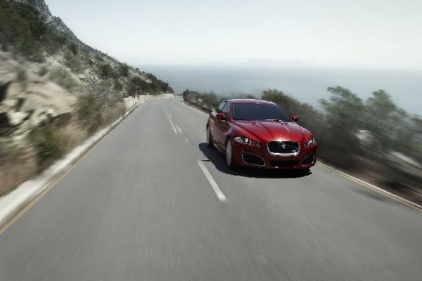 Jaguar XF 2012