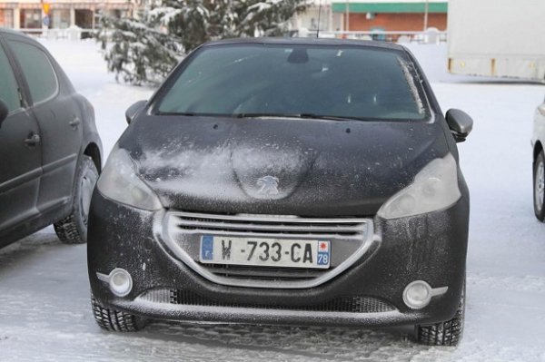 Peugeot 208 GTI / Шпионски снимки