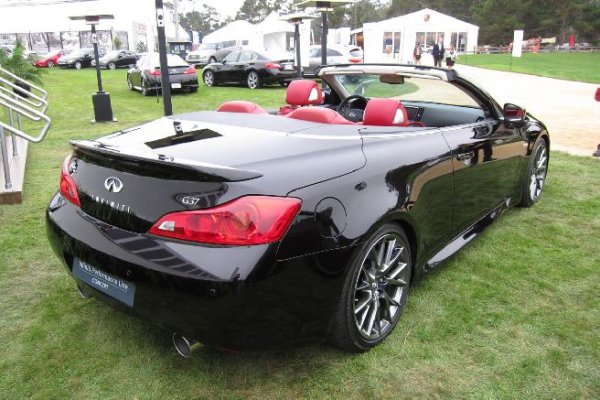 Infiniti IPL G Convertible на изложението Pebble Beach Concours dElegance