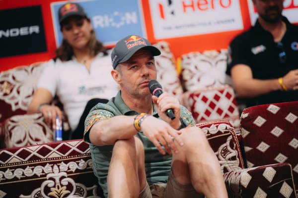 "Не. Не мога да кажа, че са били саможертви. Естествено, трябва да вършиш доста неща, да спортуваш, да се подготвяш, но това е част от играта. Мисля, че онова, което получавам в замяна на страстта си, е повече от саможертвите, които е трябвало да направя заради нея". 
