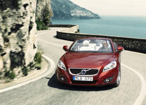 Volvo C70 2010