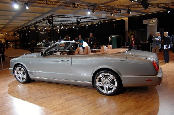 Автосалон Лос Анджелис 2008 / Bentley Azure T 2009
